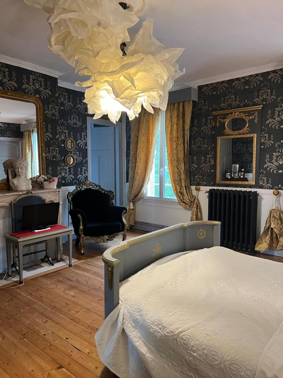 Le Manoir De La Baronnie Villa Norrey-en-Auge Екстериор снимка